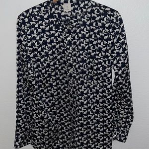 GAP The fitted boyfriend Cats button up.